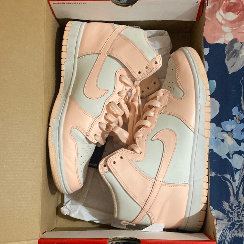 Women Nike dunk!